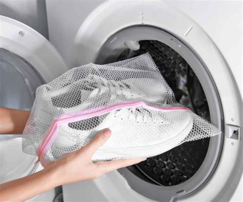 how to dry shoes overnight.